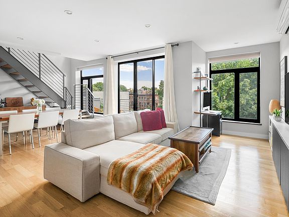 4th image of 730 Lafayette Ave #4R