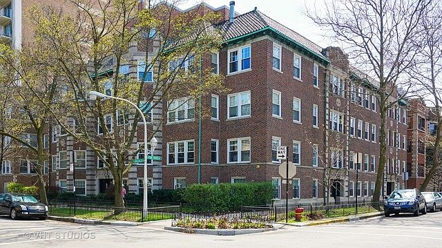 1st image of 457 W Oakdale Ave #F