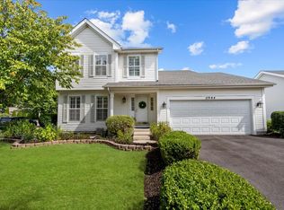 2904 Skylane Dr, Naperville, IL 60564