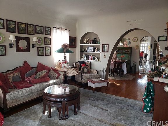 3rd image of 5564 -66 E Saint Irmo Walk