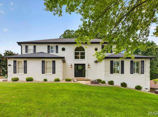 210 S Fairway Dr, Belleville, IL 62223