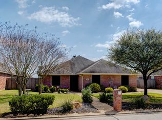 306 Landsburg Ln, College Station, TX 77845