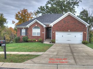 6805 Brook Terrace Dr, Louisville, KY 40228