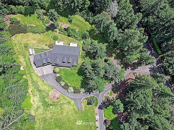 3rd image of 429 Shumway Drive
