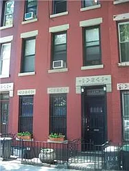 Rented by R New York