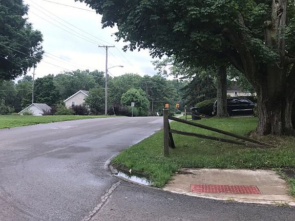 5th image of 339 Bartley Ave
