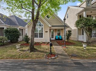 279 Island Village Dr, Memphis, TN 38103