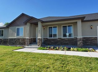 511 Valley Circle Rd, Hagerman, ID 83332