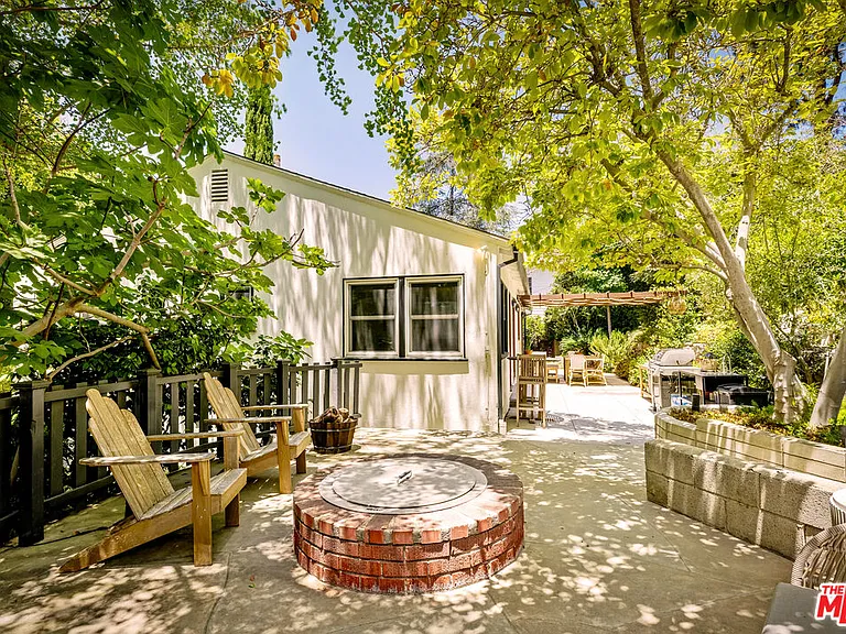 5749 Valley Oak Dr — Photo 17