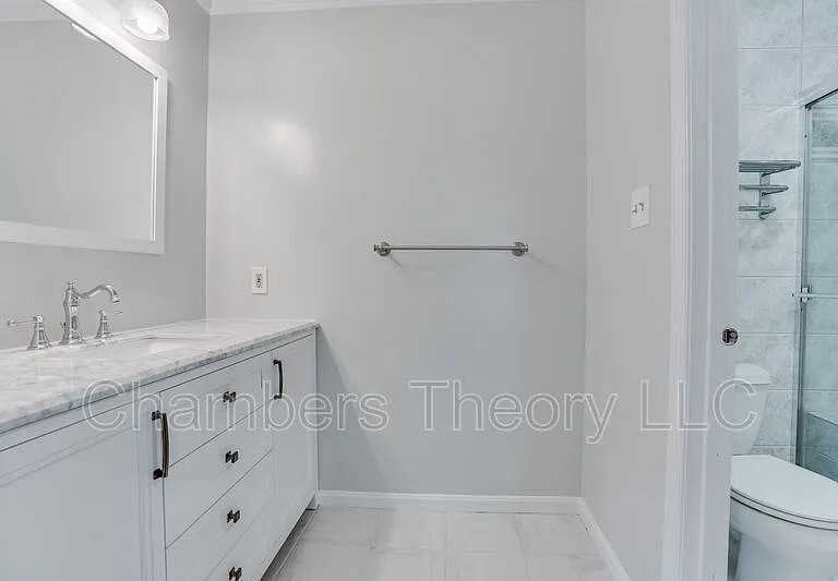 1003 Jennifer Ln — Photo 9