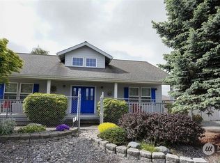 60 Cherrywood Pl, Sequim, WA 98382