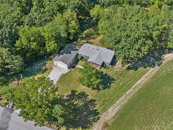 5th image of 757 Birkhead Rd