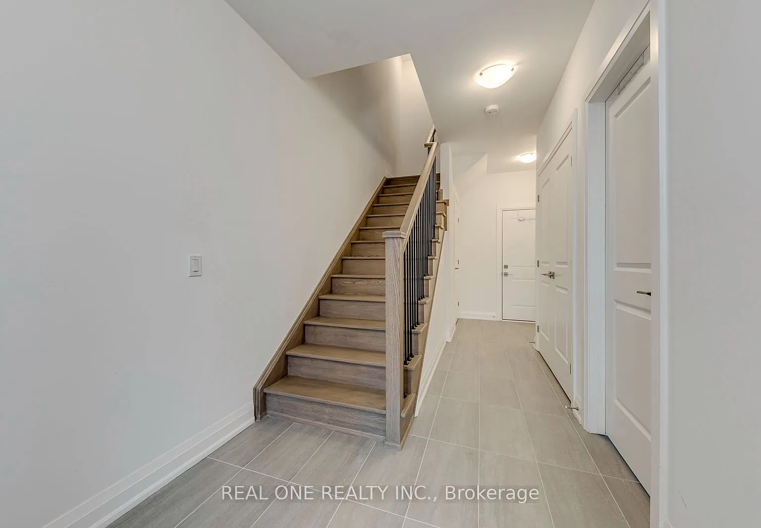 4 bed, $3,850 — Photo 4