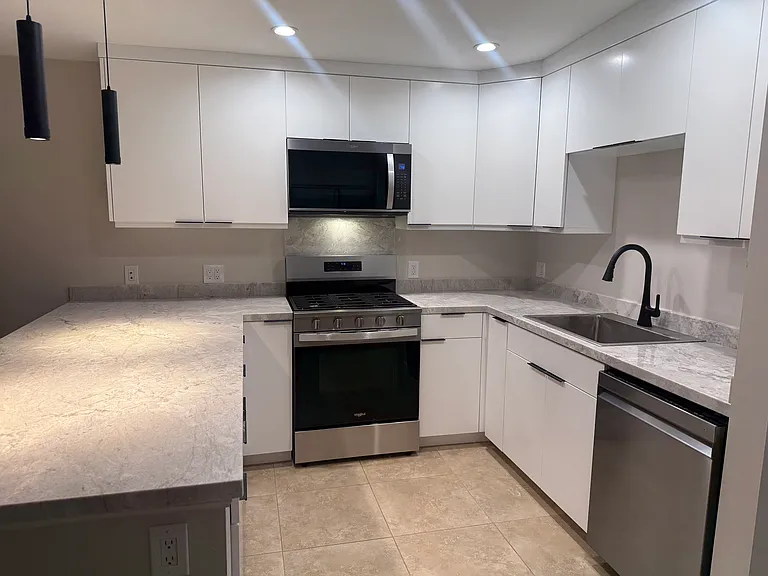 4929 Bancroft Dr — Photo 3