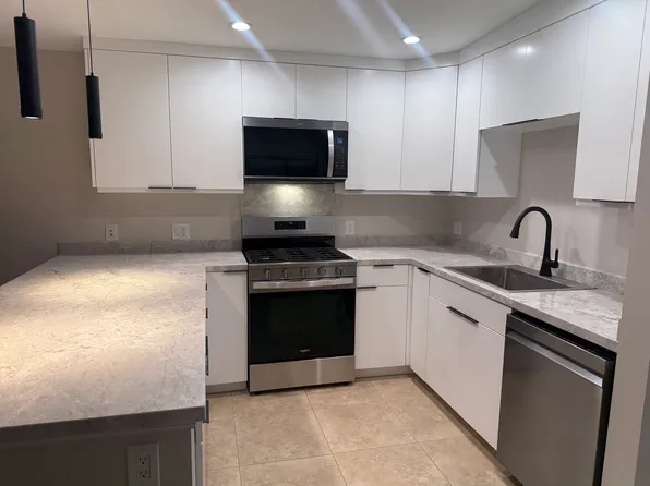 4929 Bancroft Dr, La Mesa, CA 91941