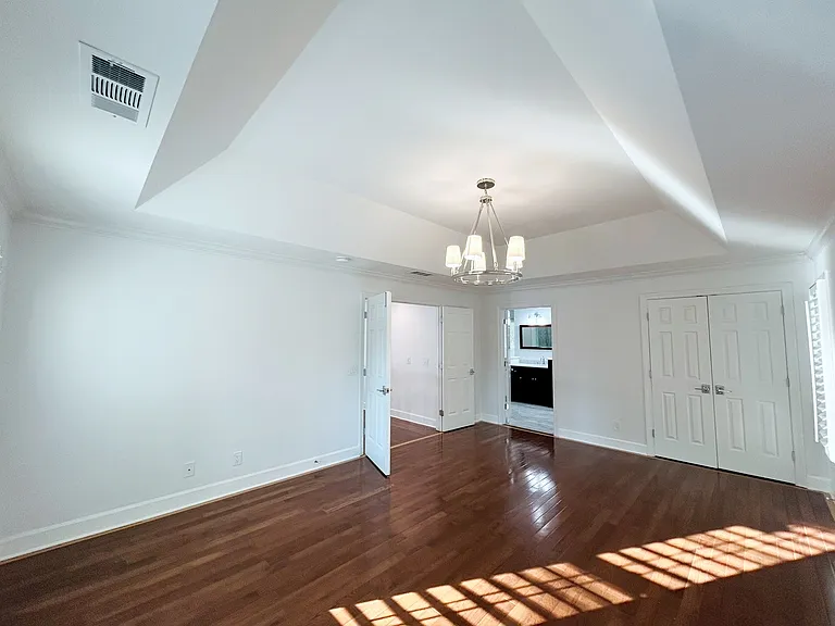 125 Ludwell Ct — Photo 35