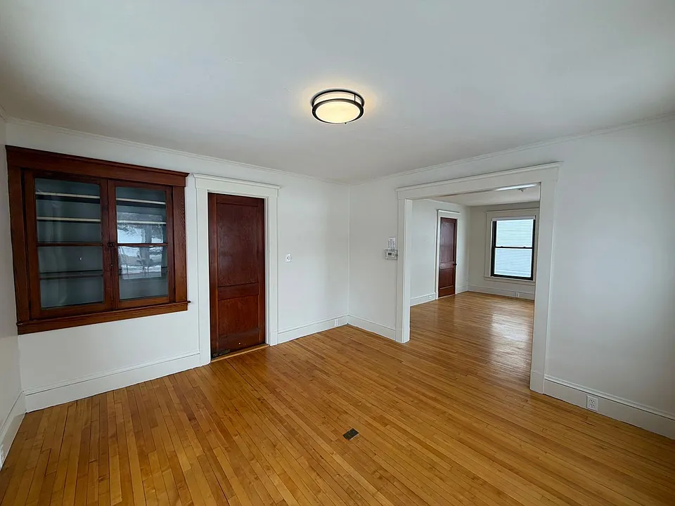 248 N Main St #5