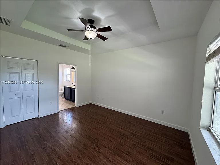 2653 NE 3rd Ct — Photo 11