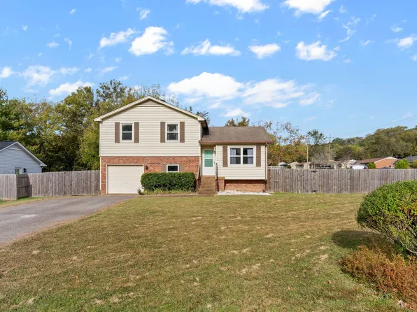 135 Grenadier Dr, Franklin, TN 37064