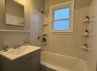 8211 Maxwell Ave, Warren, MI 48089