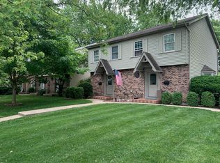 468 Spring Ave #468, Naperville, IL 60540