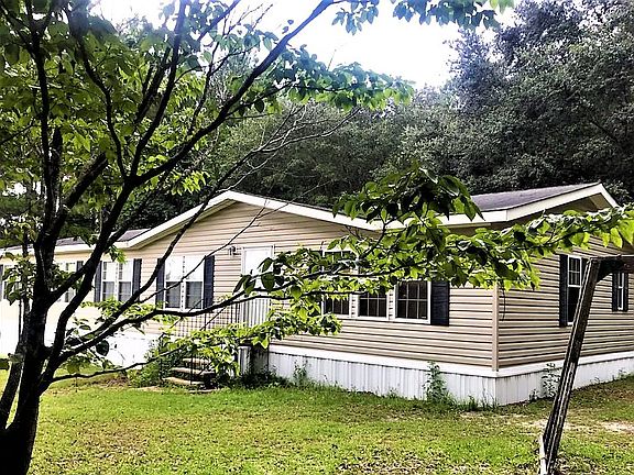 2nd image of 334 SE Shadow Wood Dr