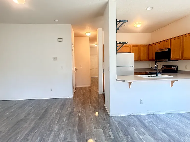 1276 NE 69th Ct — Photo 12