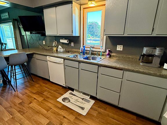 4th image of 1002 Deleglise St