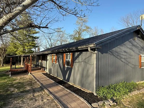 52160 Montana Rd, Milan, MO 63556