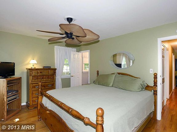 4th image of 10549 Martellini Dr