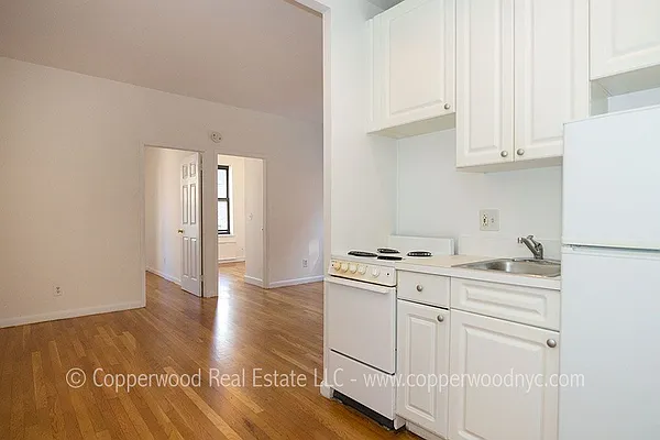 Rented by Copperwood Real Estate | media 12
