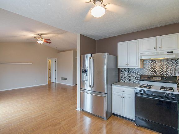 5th image of 9012 Marchbank Ln