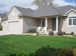 3570 Stone Point Dr NE, Rochester, MN 55906