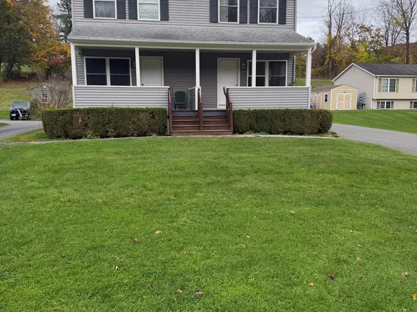 130 Mill St, Lee, MA 01238