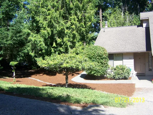 5842 Sunrise Ter NE, Bremerton, WA 98311