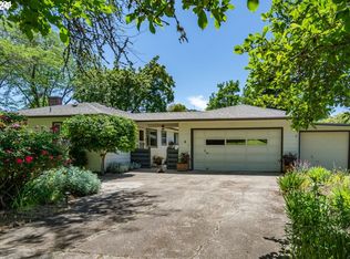 2813 W Oriole Dr, Roseburg, OR 97471