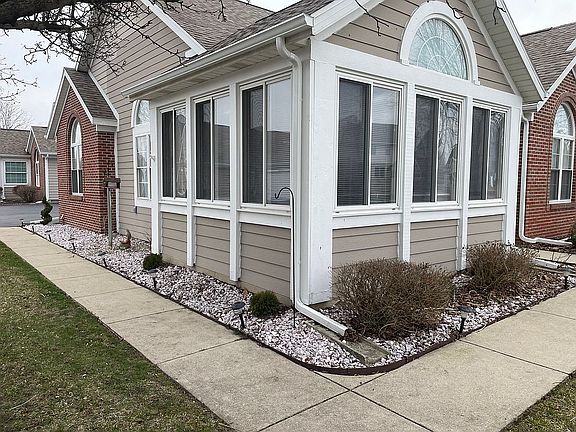 4th image of 154 Summerfield Blvd #154