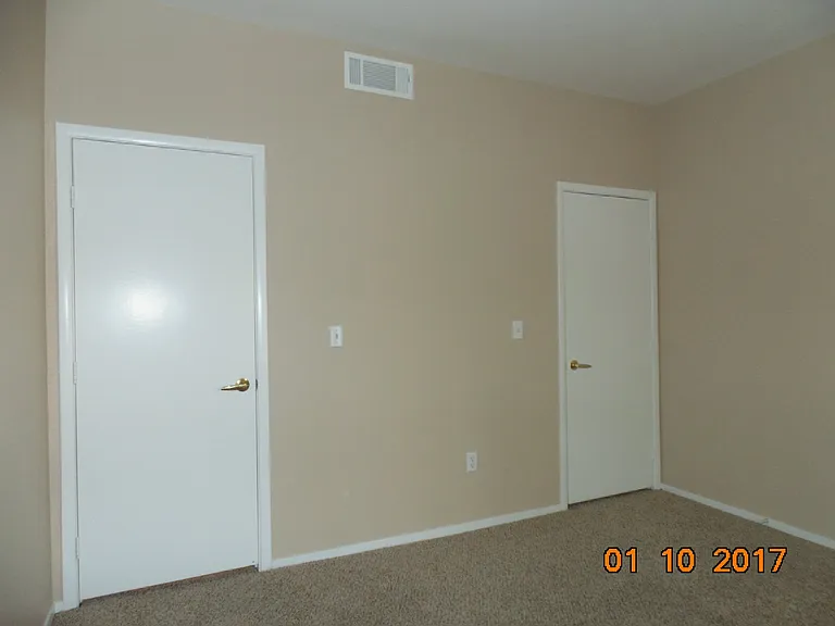 2111 Hussium Hills St #202-BLD9 — Photo 14