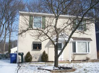 431 Buttonwood Ave, Maple Shade, NJ 08052