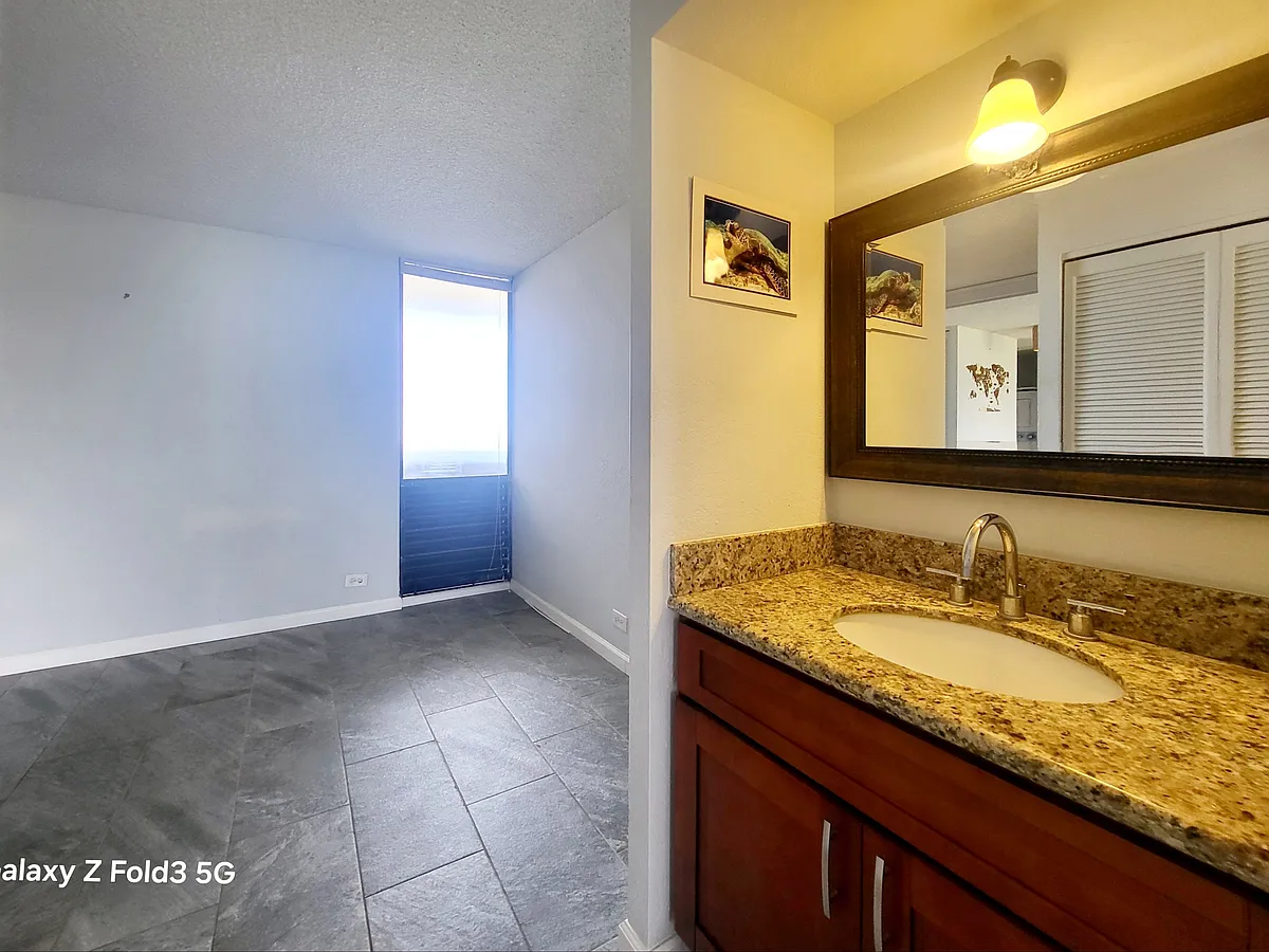 Building Photo - 320 Liliuokalani Ave #1504