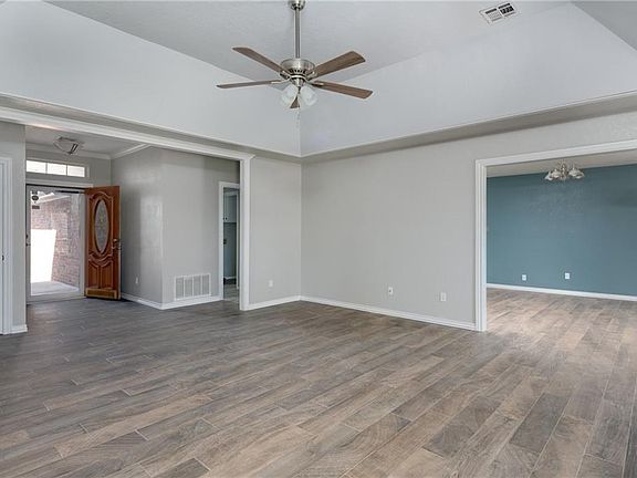 5th image of 1312 SW 116th Pl
