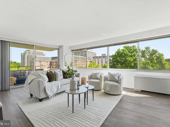 5500 Friendship Blvd APT 1604N, Chevy Chase, MD 20815