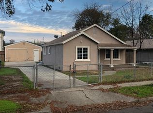 2435 W Acacia St, Stockton, CA