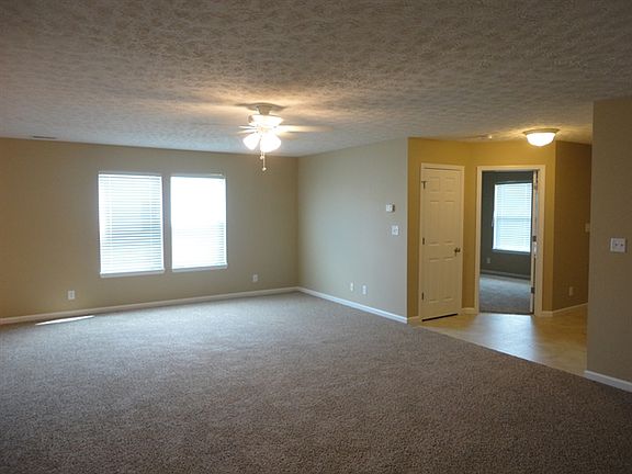 2nd image of 2321 Maxwell Dr