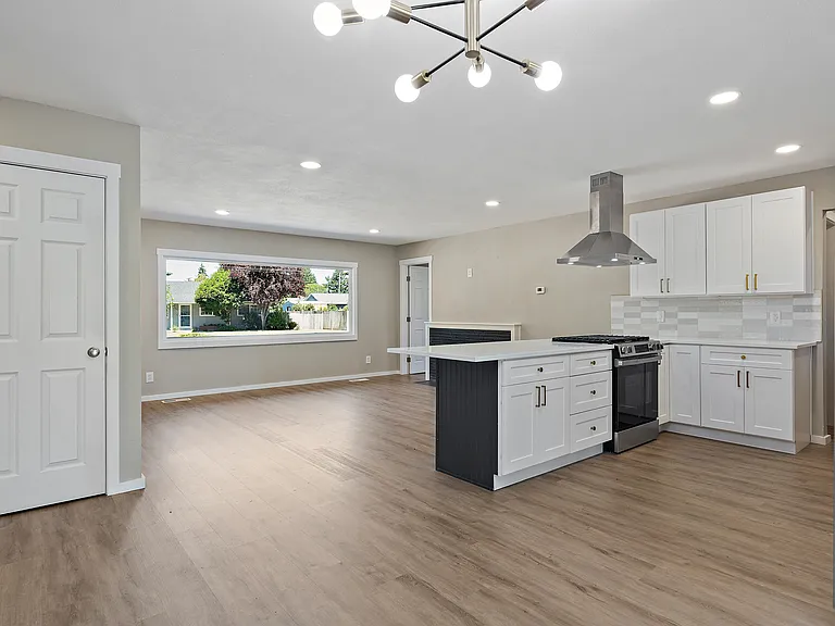 8408 Dalton Dr SW — Photo 8