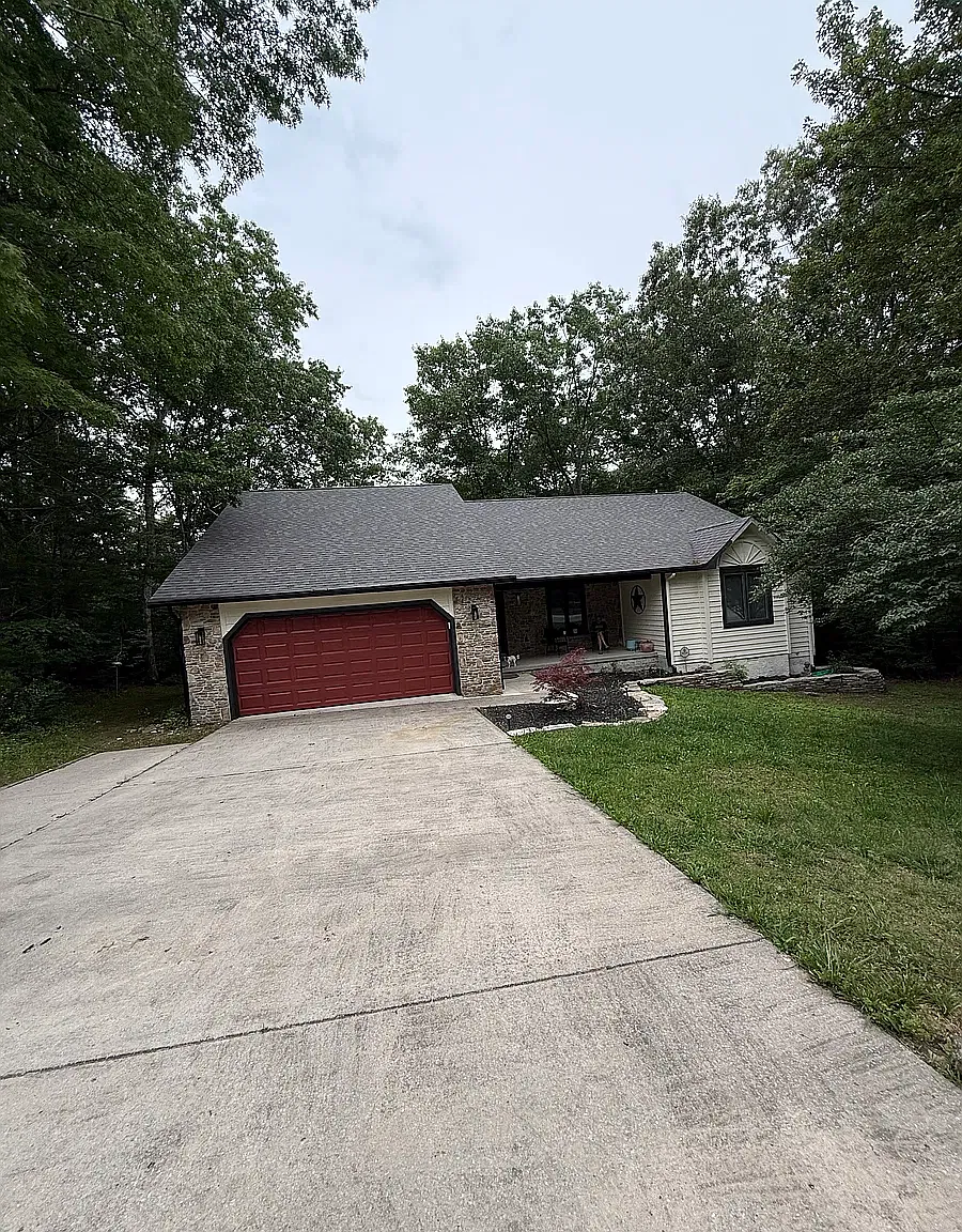 3 bed, 2075 sqft, $2,250 — Photo 1
