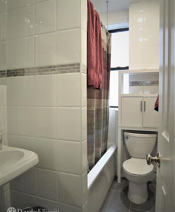 2nd image of 812 Riverside Dr APT 47