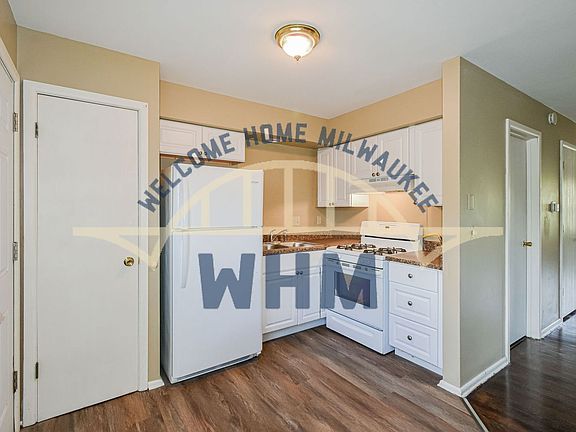 4th image of 8814 W Howard Ave #8812