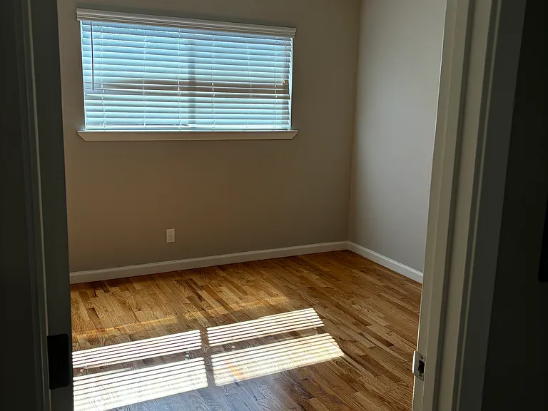 209 Milbrae Ln #3 — Photo 8