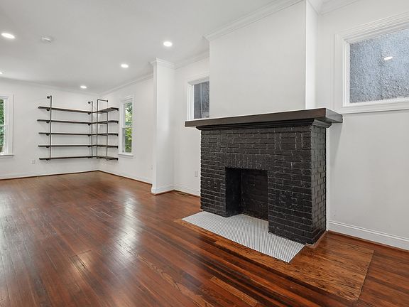 5th image of 3013 Dill Ave